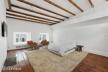 Rented by Leslie J. Garfield