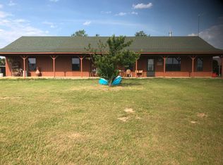 282 N 4240 Rd, Hugo, OK 74743