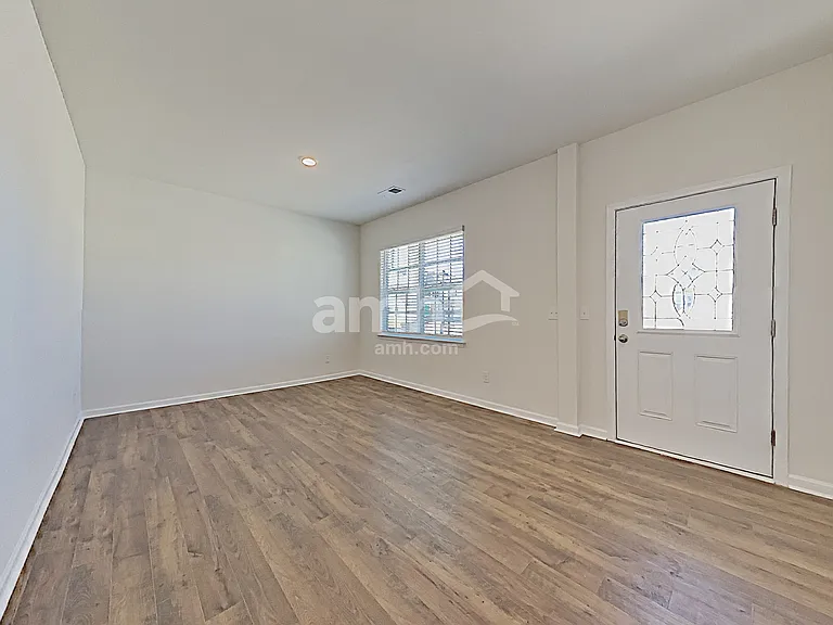 5004 Jamie Sloop Ln — Photo 9