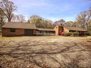 12614 Salem Church Rd, Gloucester, VA 23061