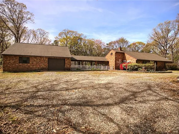 12614 Salem Church Rd, Gloucester, VA 23061