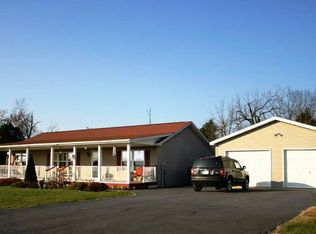 189 Cedar Hollow Ln, Kearneysville, WV 25430