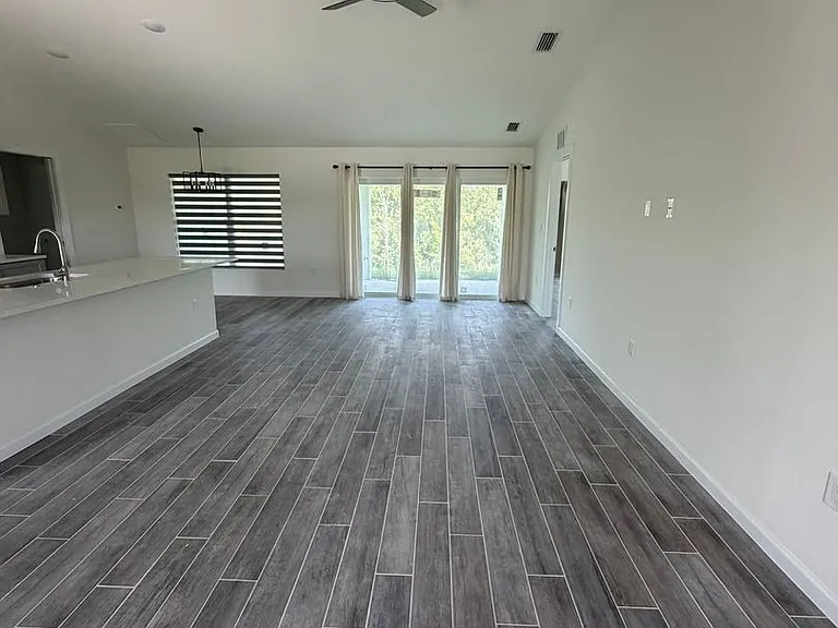 603 Wilmington Pkwy — Photo 2