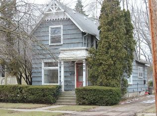 229 Oakwood Ave, Ypsilanti, MI