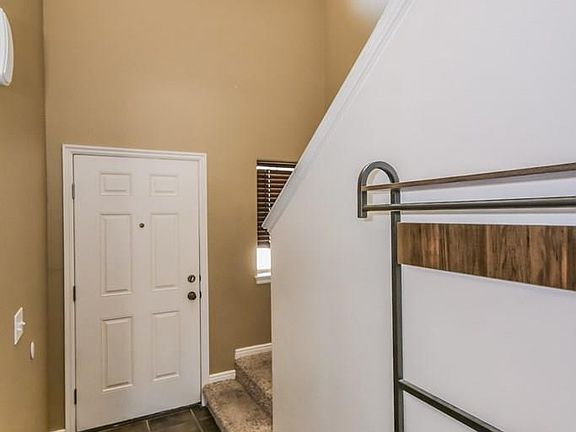 5th image of 2071 Dakota Ln