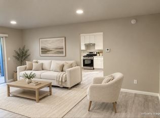 836 Valley Rd, Moorpark, CA 93021