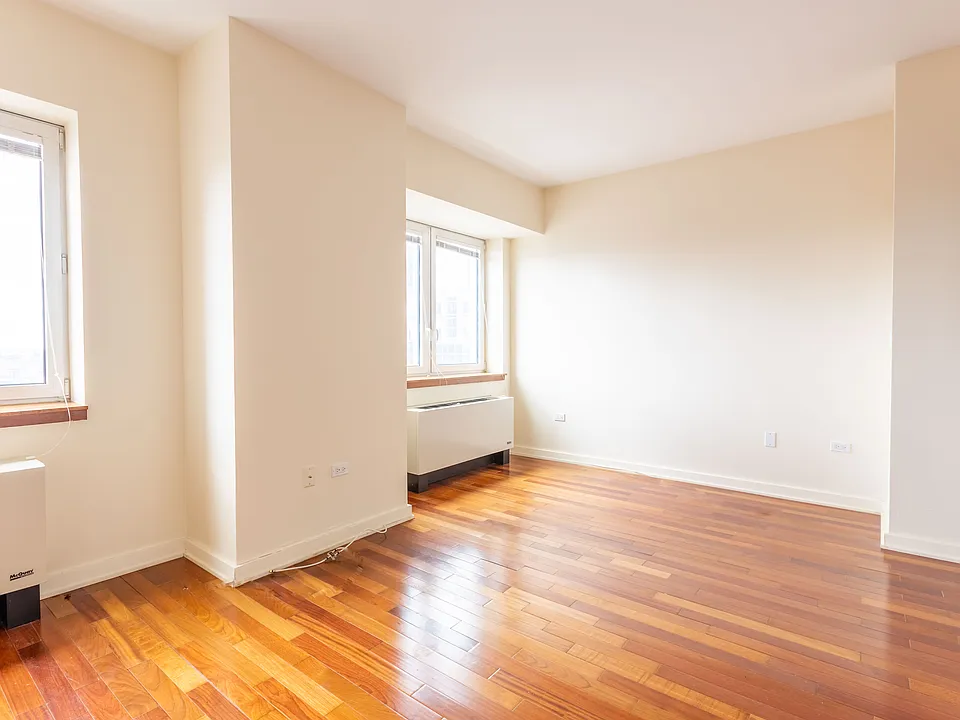 425 5th Ave #44C