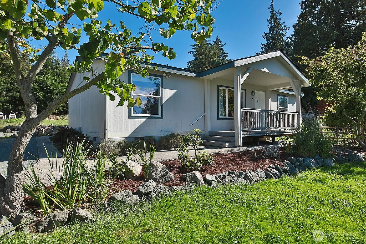 3273 Mardell Drive photo 1