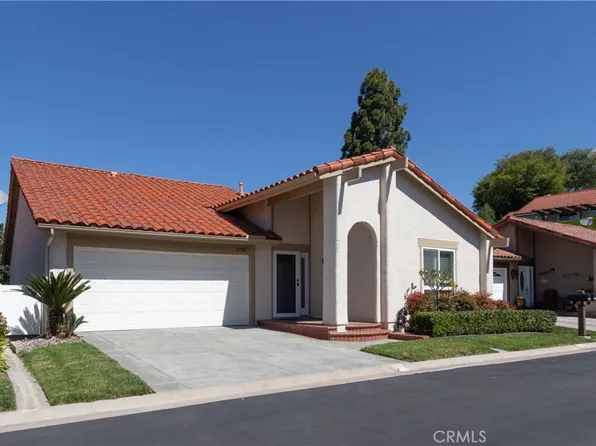 27748 Calle Valdes, Mission Viejo, CA 92692