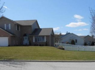 1109 N Mycena Cir, Green Bay, WI 54313