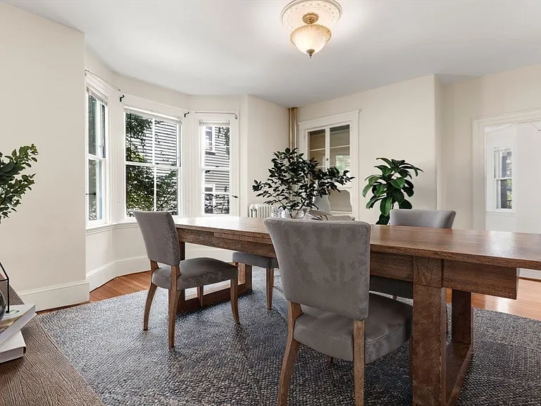 7 Burr St #1 — Photo 12