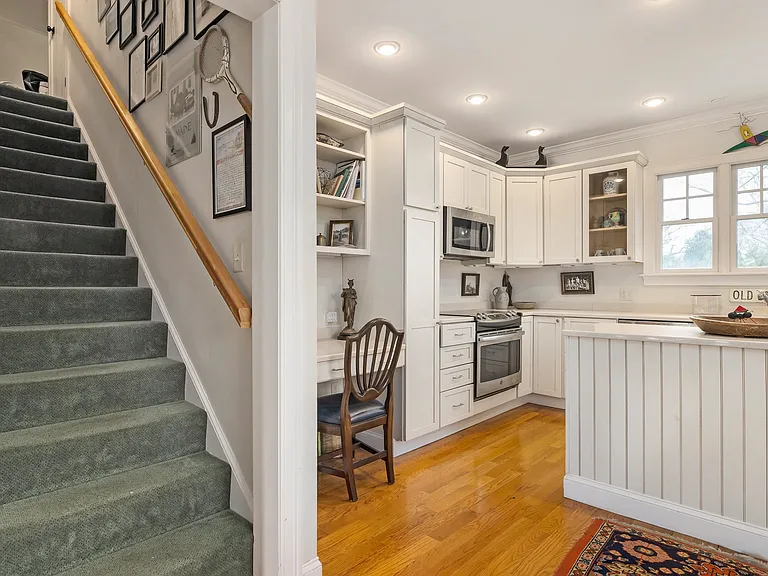 808 Central Rd — Photo 21