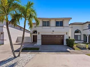 15706 SW 90th Ter, Miami, FL 33196