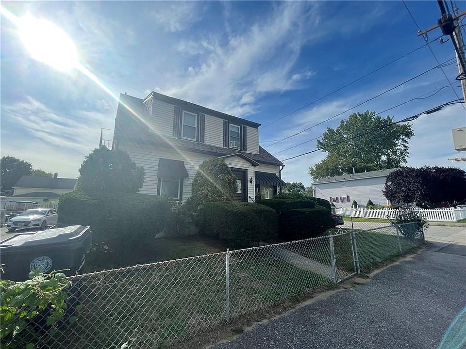 759 Oakland Beach Ave Warwick RI Zillow