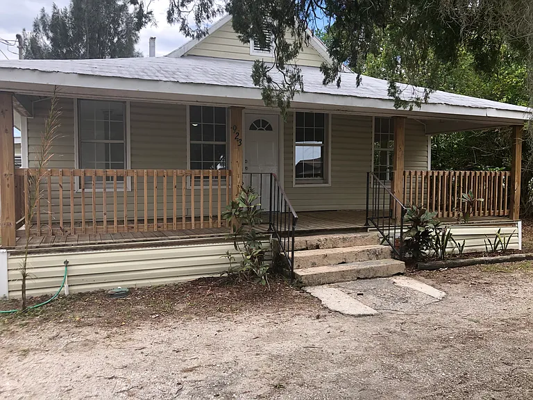 923 W Hill St — Photo 13