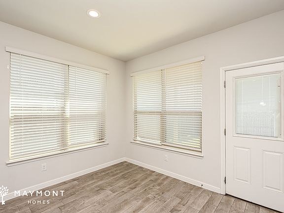 5th image of 1028 Nelson Pl
