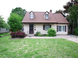 6512 N 2nd St, Loves Park, IL 61111