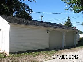 2nd image of 448 Mill St