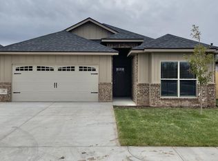 13 Highland Ln, Canyon, TX 79015