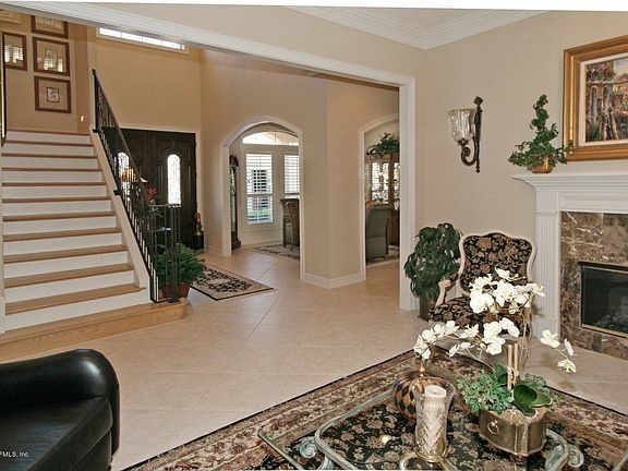 4th image of 296 Clearwater Dr
