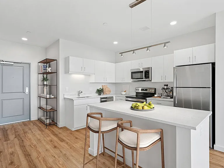 The Beverly Collection: The Block at Odell — Photo 8