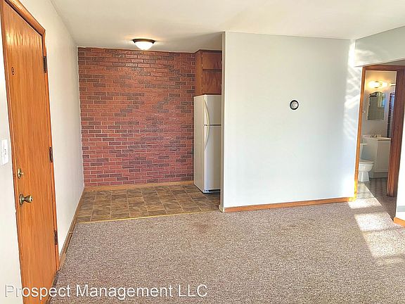 4th image of 1957 W Villard Ave #7
