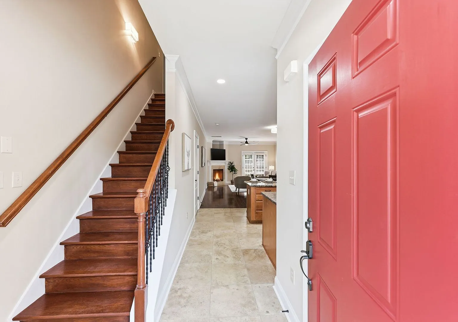 2826 Fox Wood Lane — Photo 3