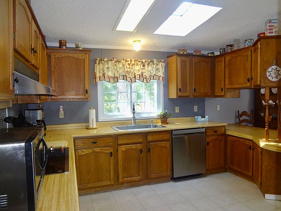 3rd image of 60 Manfield Court