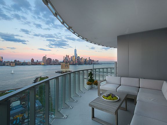 Balconies with sweeping city views