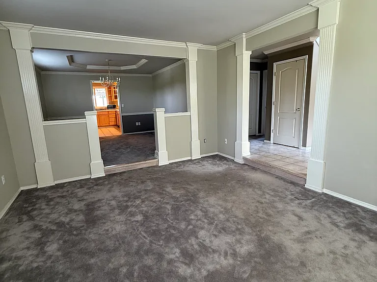 17336 Military Rd S — Photo 8