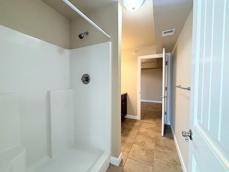 1427 Genesis Dr #8 — Photo 12