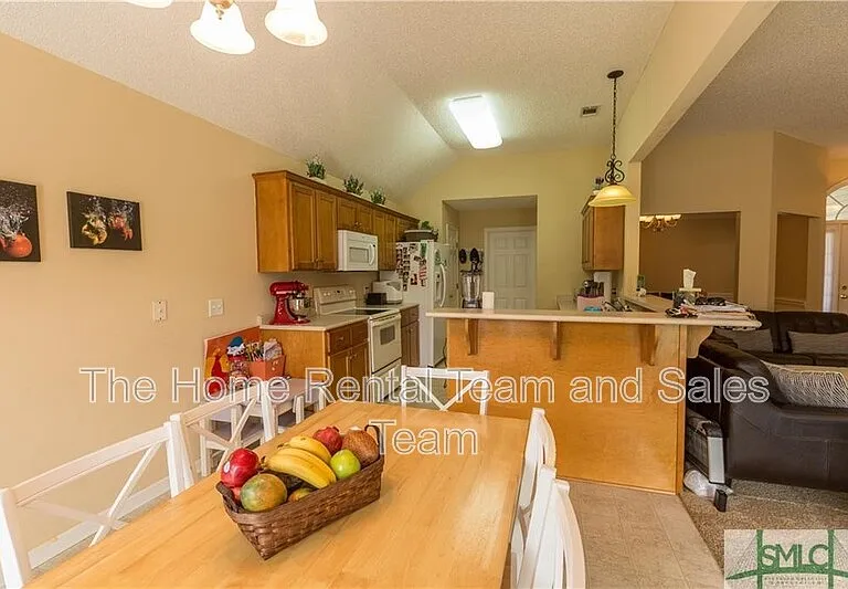 258 Lancaster Way — Photo 8