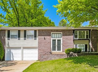 6911 Candlewick Way, Florissant, MO 63033