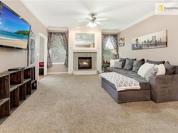 5th image of 1016 Sherman Dr