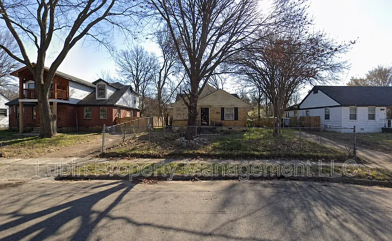 1156 Panama St — Photo 1