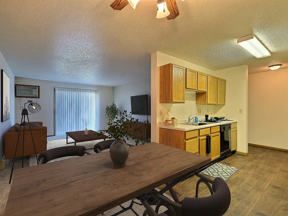 Fargo, ND Chestnut Ridge Apartments | Dining