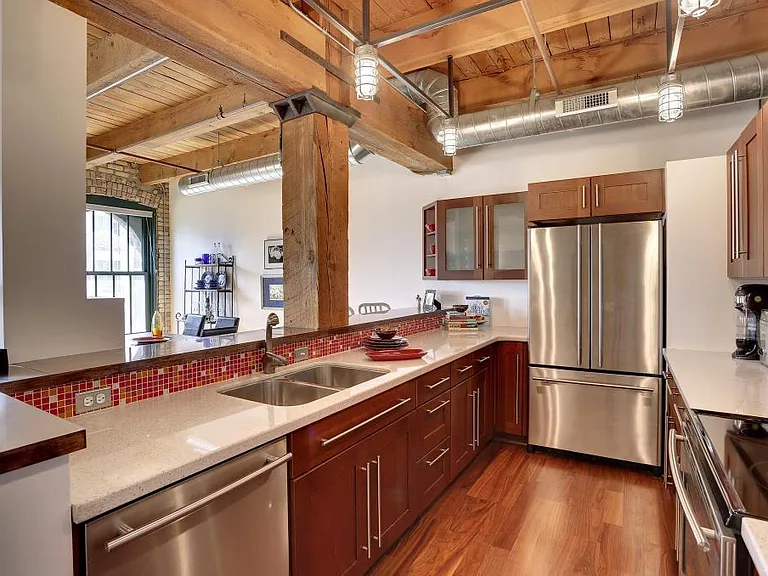 400 N 1st St #408 — Photo 4