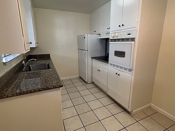 3rd image of 1235 Holly St #6