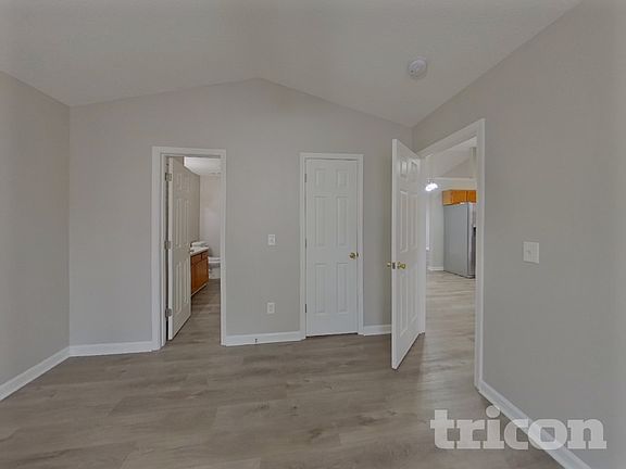 4th image of 173 Burma Rd