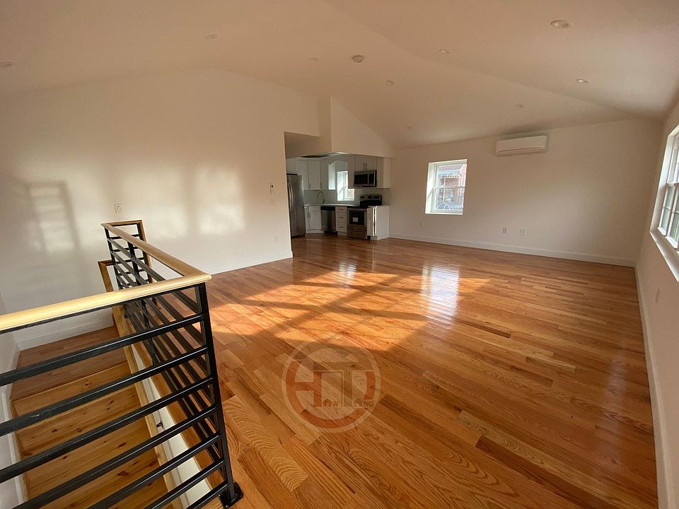 1st image of 2310 Vance St #2