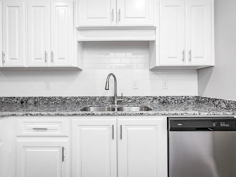 109 Elm St #5 — Photo 18