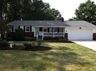 1341 Cranbrook Dr NE, Warren, OH