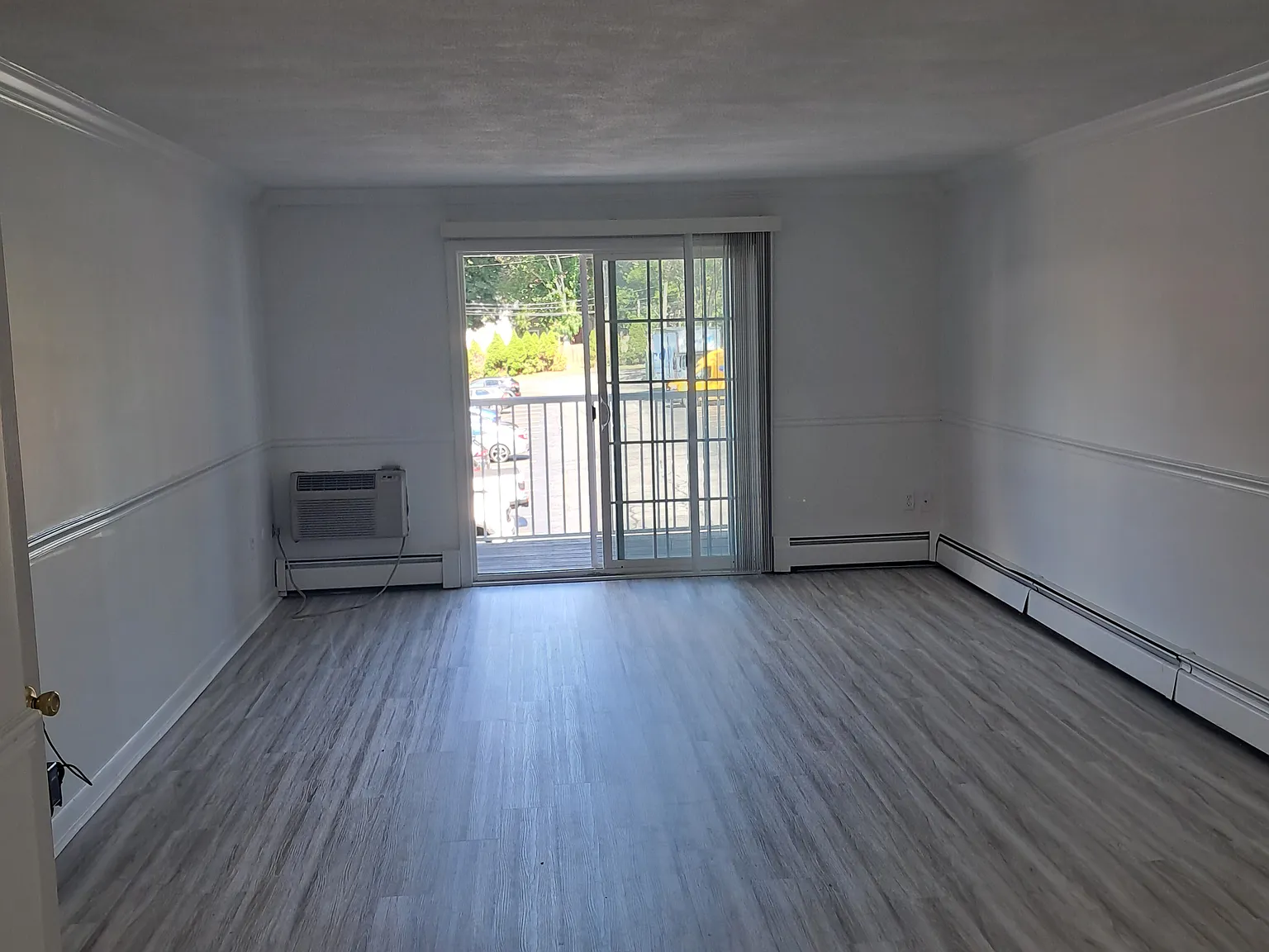 521 Smithfield Rd — Photo 3