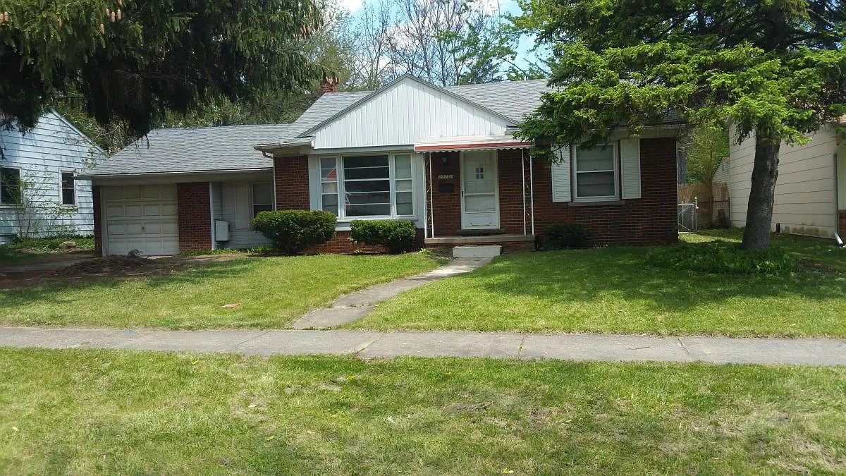 22730 Lilac Street — Photo 1