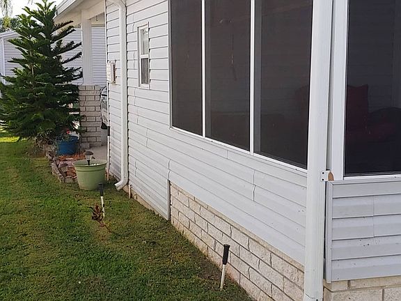 3rd image of 232 Angie Ave