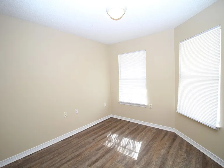 130 Wildflower Ln — Photo 12