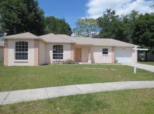 6923 Wildwood Oak Dr, Tampa, FL 33617