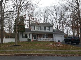 666 Autumn Crest Dr, Waterford Works, NJ 08089