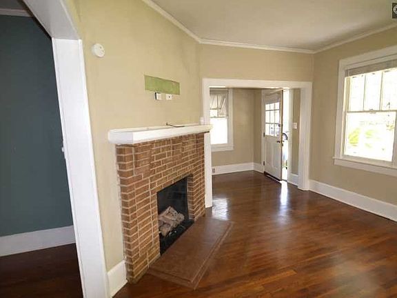 5th image of 805 Northwood St