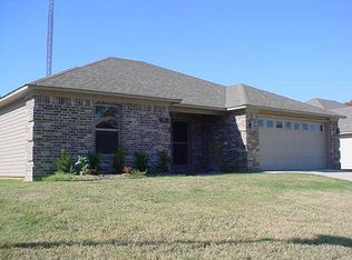 6122 Petit Jean Dr, Alexander, AR 72002